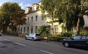 Ruhige Wohnung in Helenental